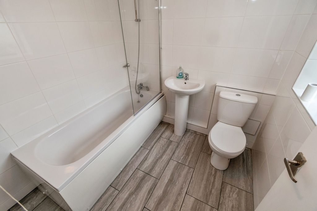 Property photo 3 of 20 Pbox-Img.Jpg