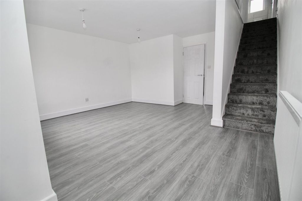 Property photo 2 of 18 Open Plan Porch/Entrance Hallway/Lounge