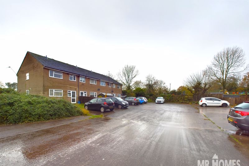 Property photo 2 of 12