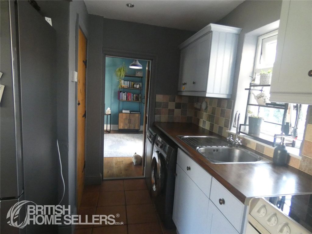 Property photo 3 of 13 3