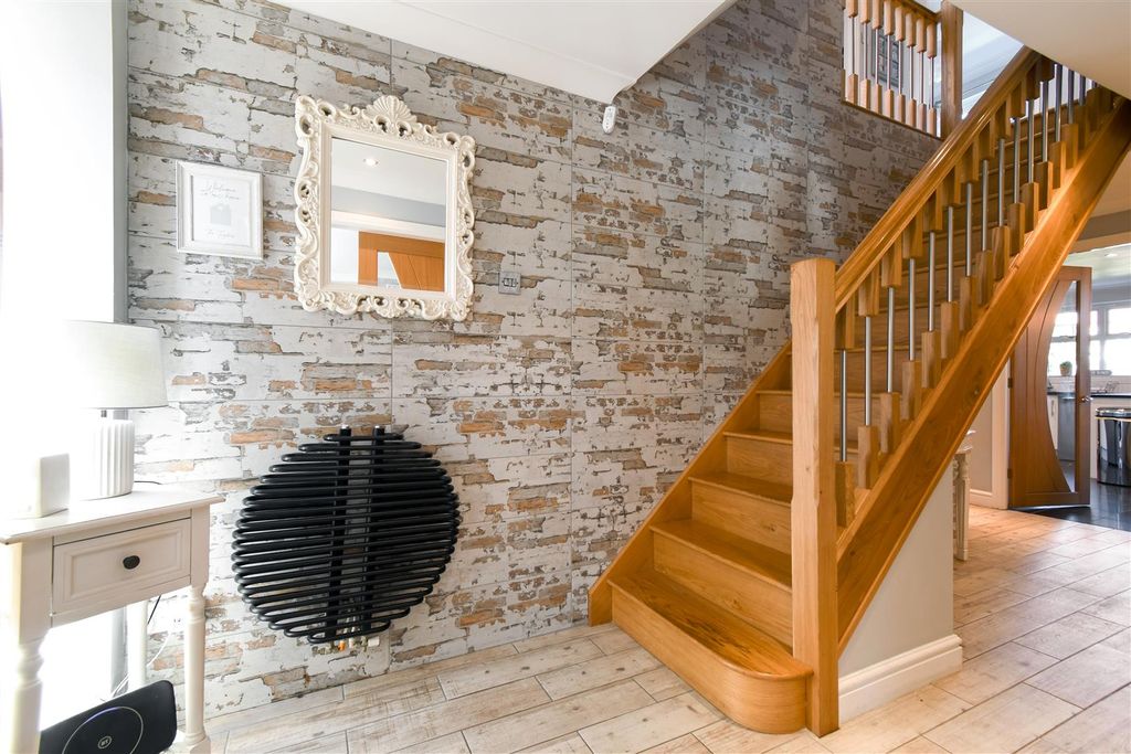 Property photo 2 of 36 Entrance Hallway