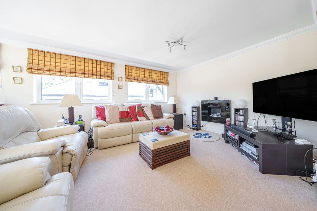 Property photo 2 of 19 1169969 (2).Jpg