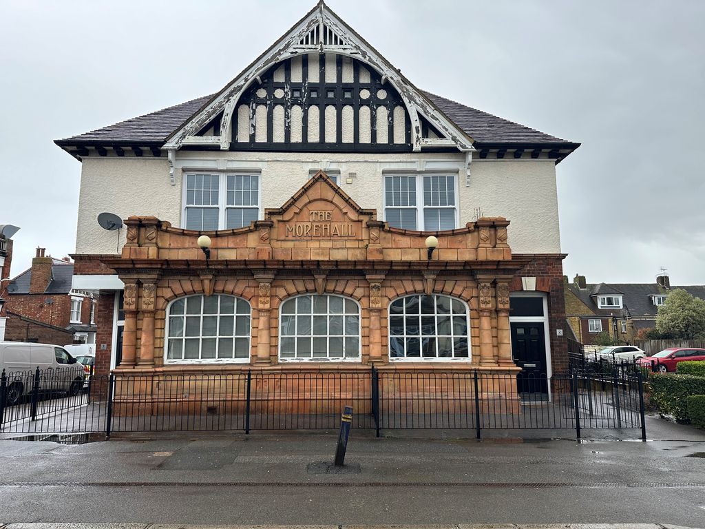 Property photo 1 of 11