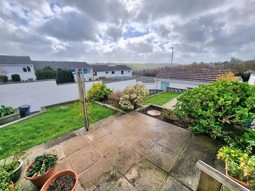 Property photo 3 of 16 Patio.Jpg