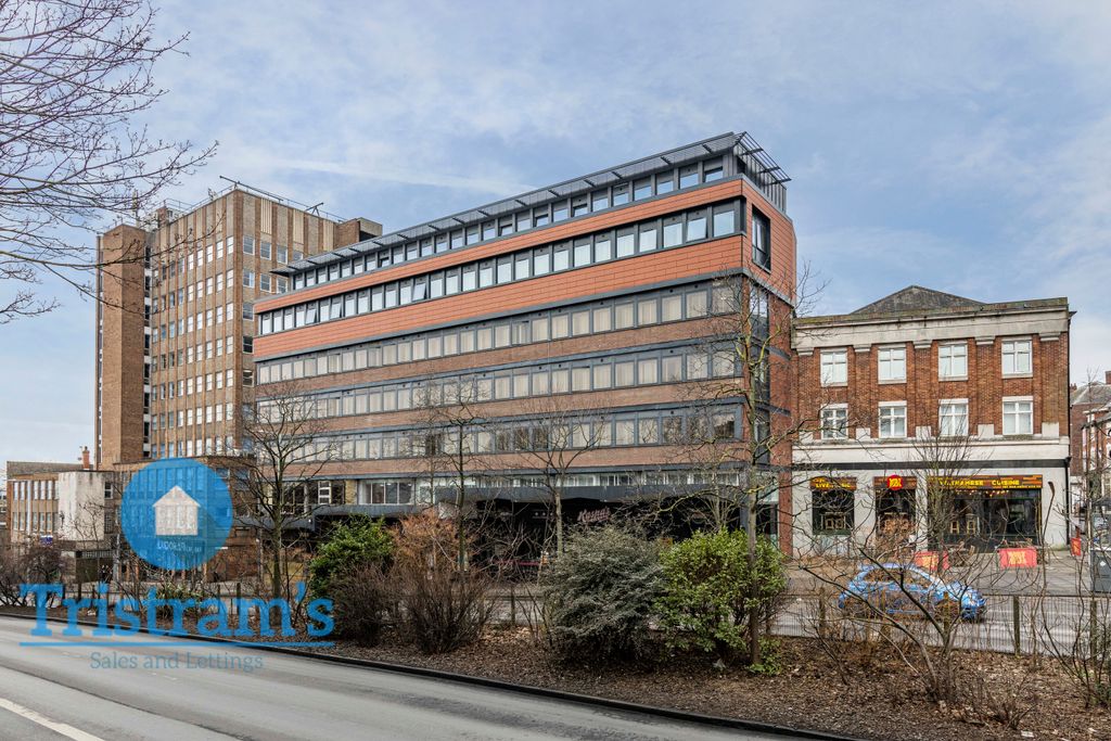 Property photo 1 of 6