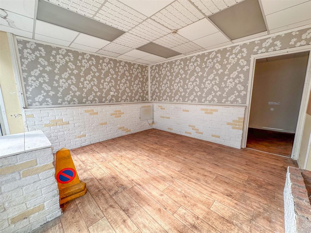Property photo 3 of 17 35 Factory Lane (15).Jpg