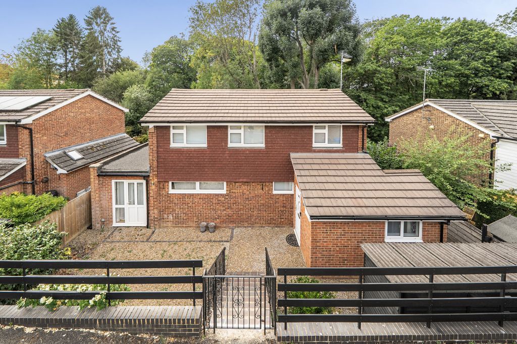 Property photo 1 of 20