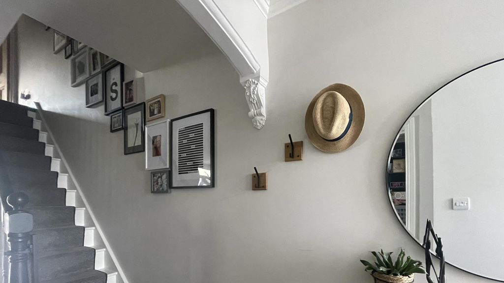 Property photo 2 of 15 Entrance Hall