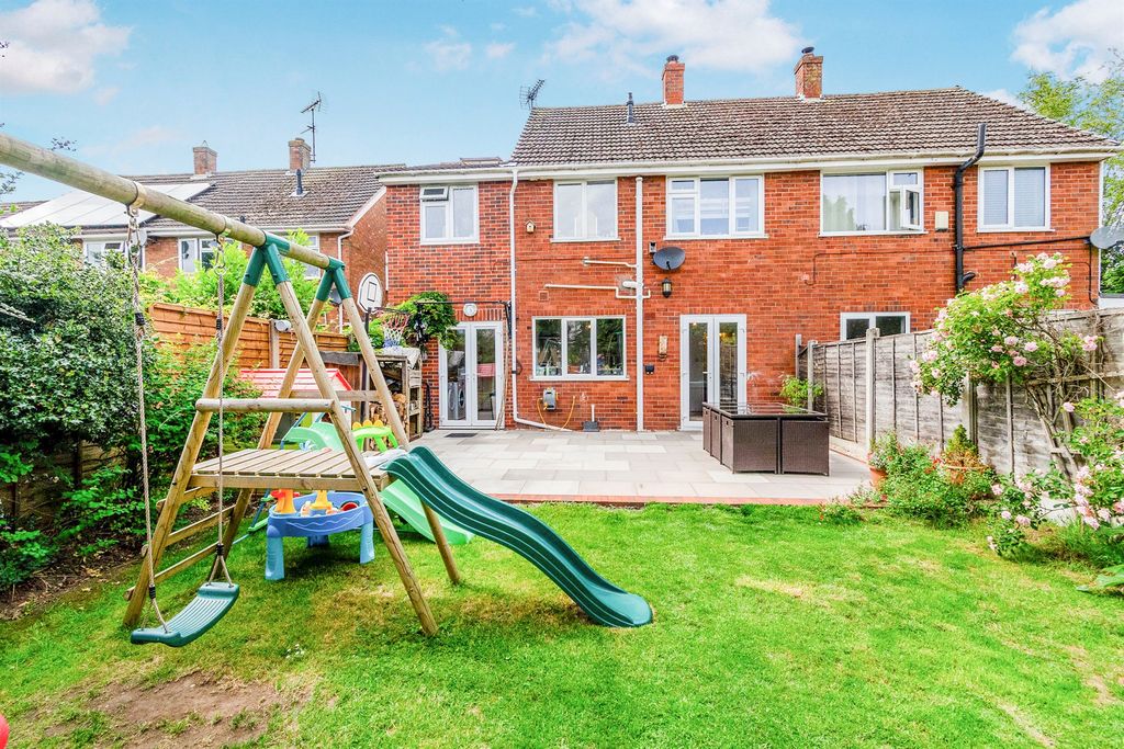 Property photo 2 of 16