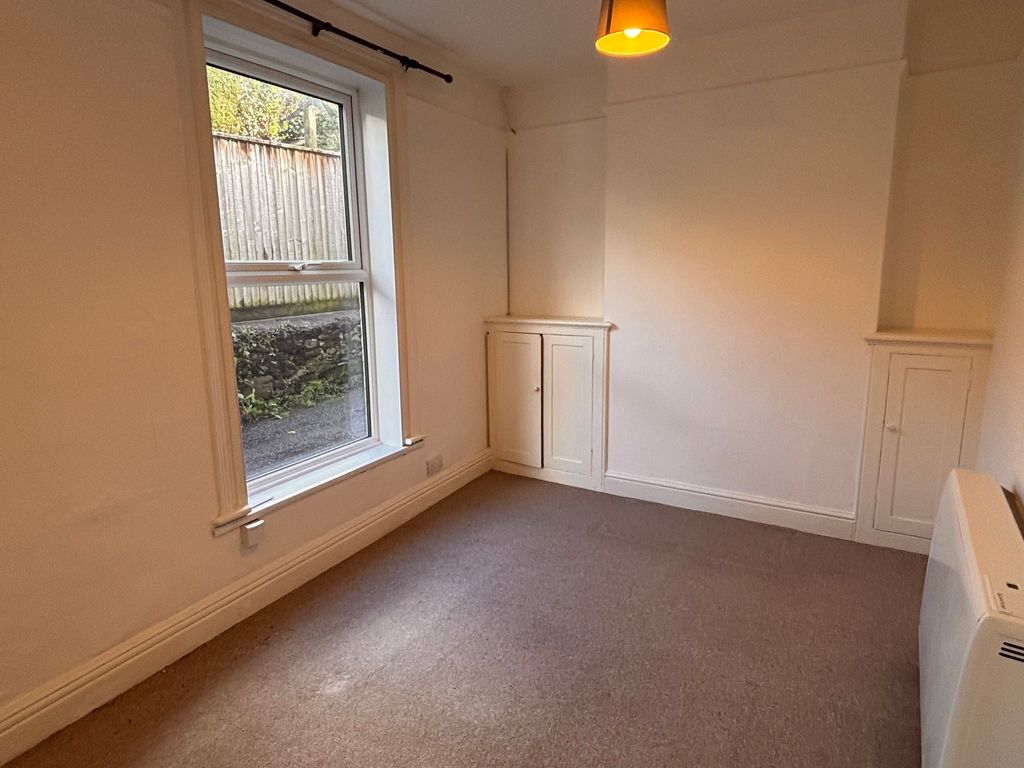 Property photo 2 of 7 Lounge