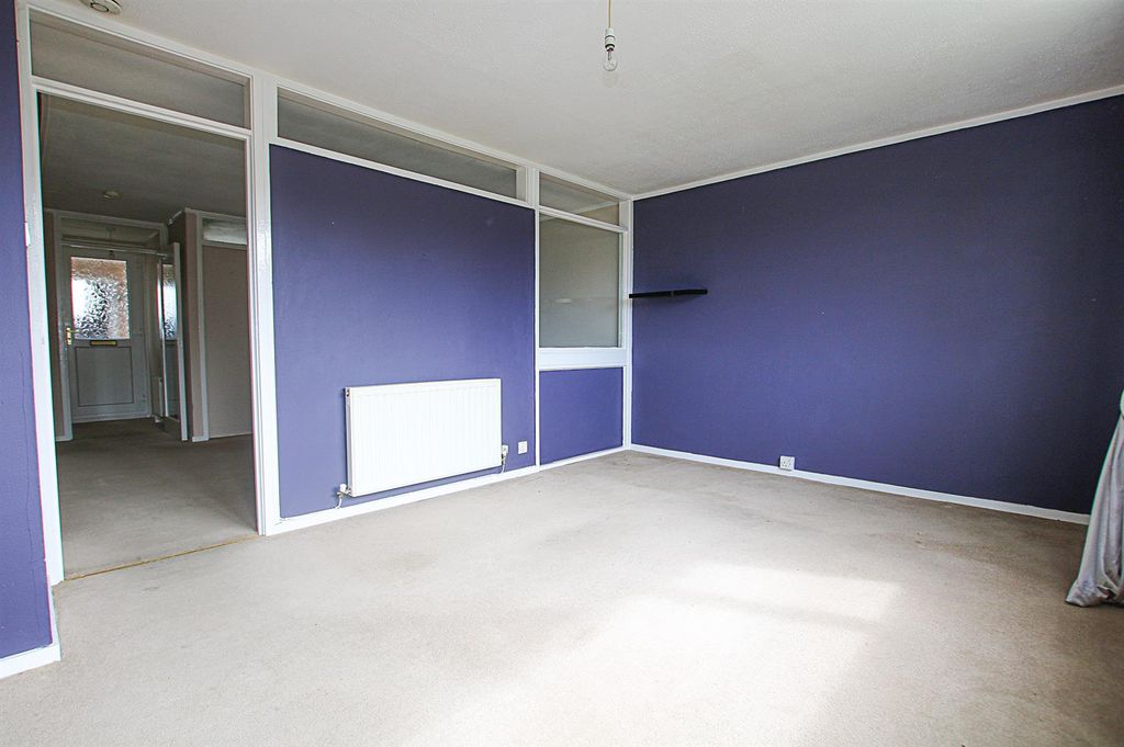 Property photo 3 of 10 Living Room 2.Jpg