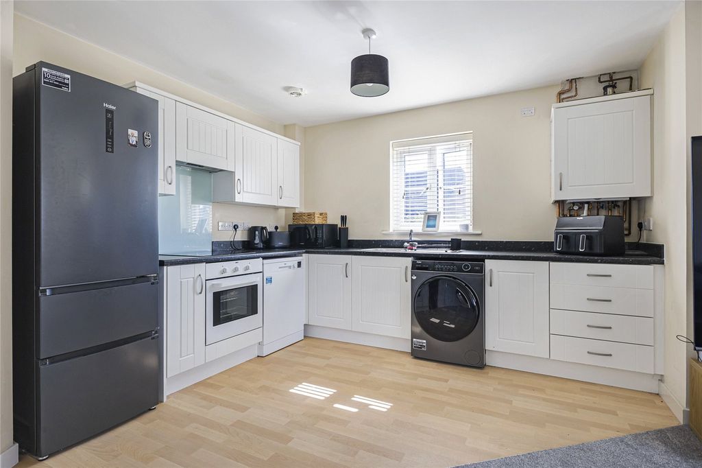 Property photo 2 of 13 Picture No. 01