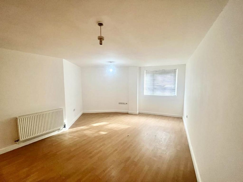 Property photo 3 of 9 Image0