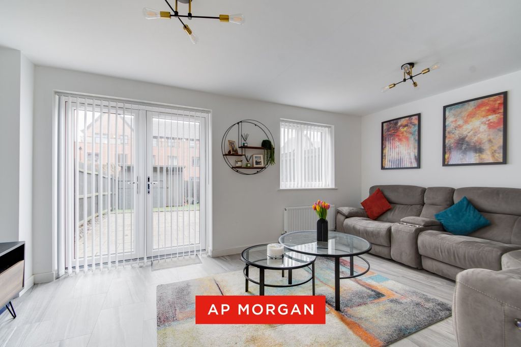 Property photo 2 of 20 Picture No. 19