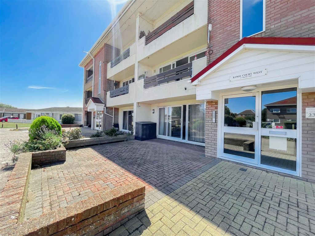 Property photo 2 of 11