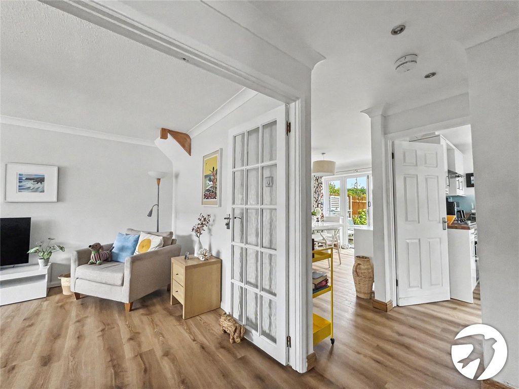 Property photo 2 of 27 Picture No. 55