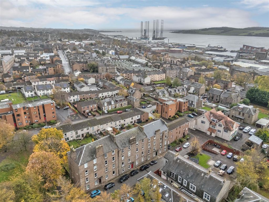 Property photo 2 of 11 2-2 9 Ellen Street Dundee-2.Jpg