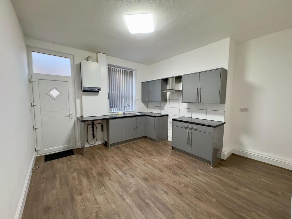 Property photo 3 of 12 Image00012.Jpeg