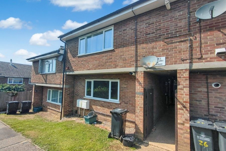 Property photo 1 of 8