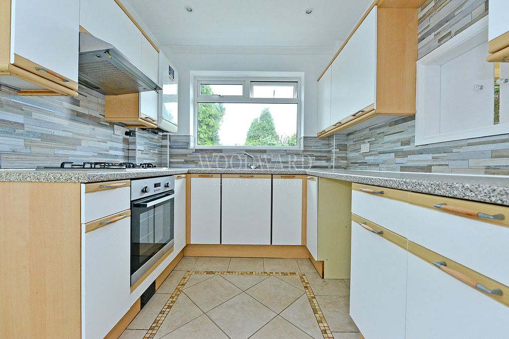 Property photo 2 of 16 Kitchen