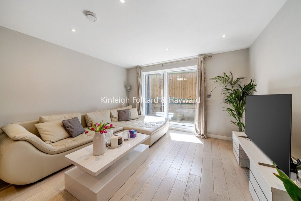 Property photo 3 of 13 Picture No. 13