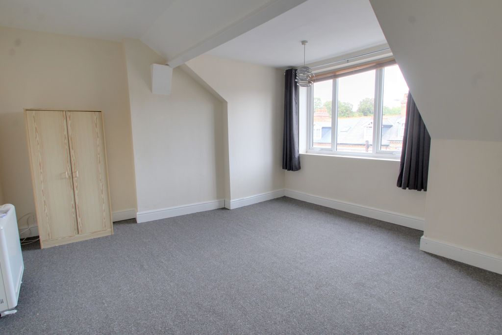 Property photo 2 of 6