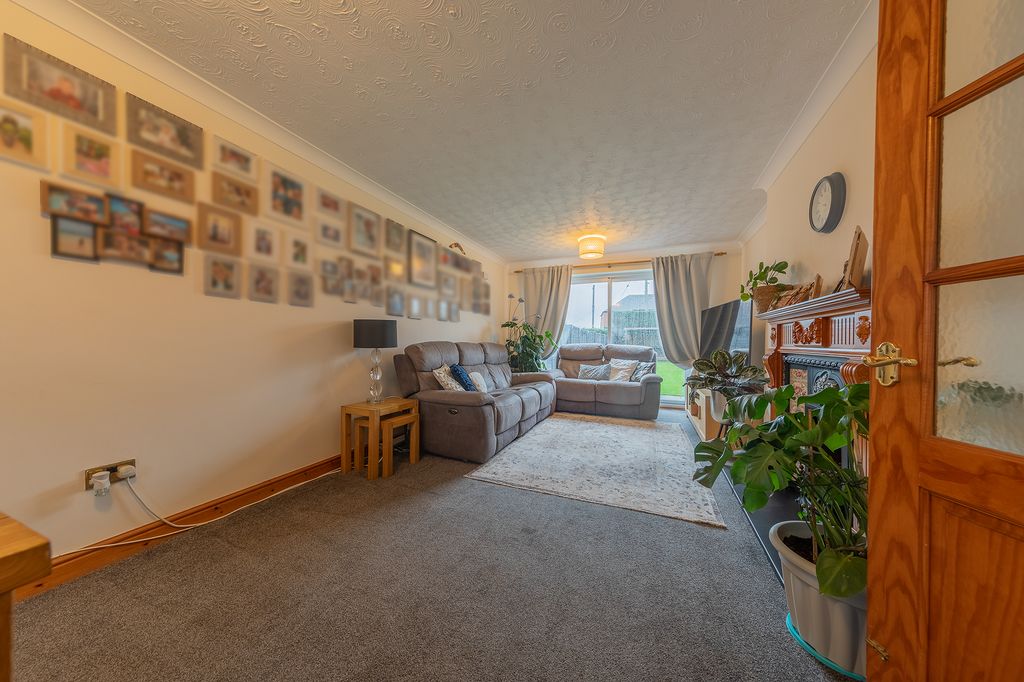 Property photo 3 of 50