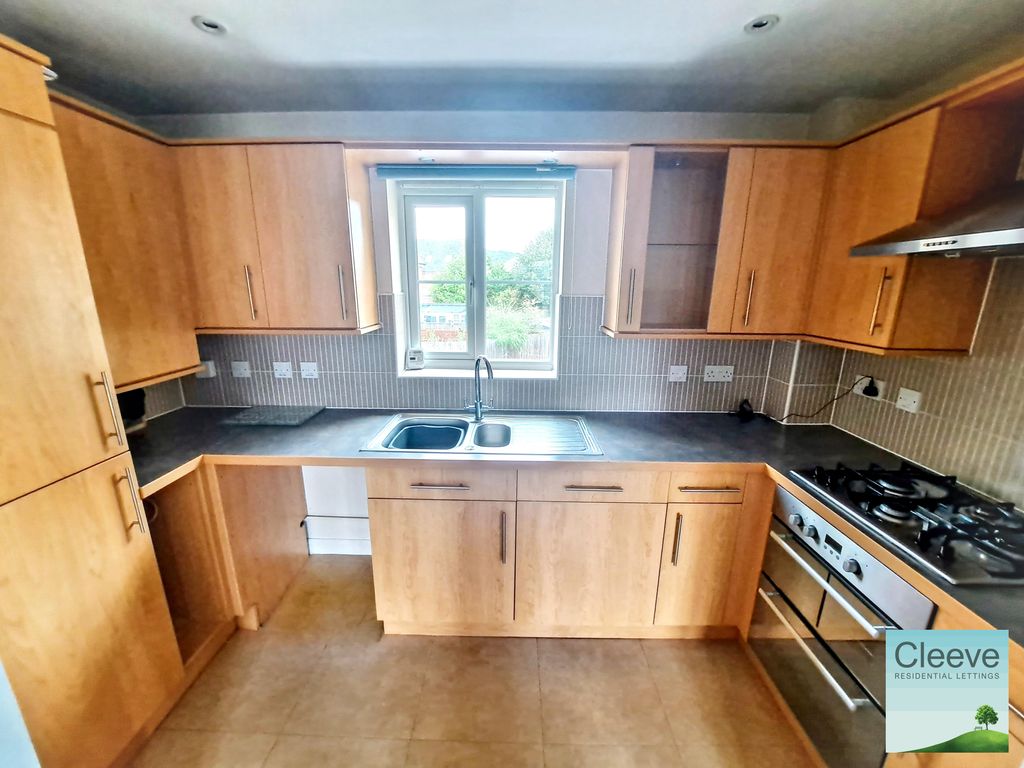 Property photo 2 of 8 1000171617