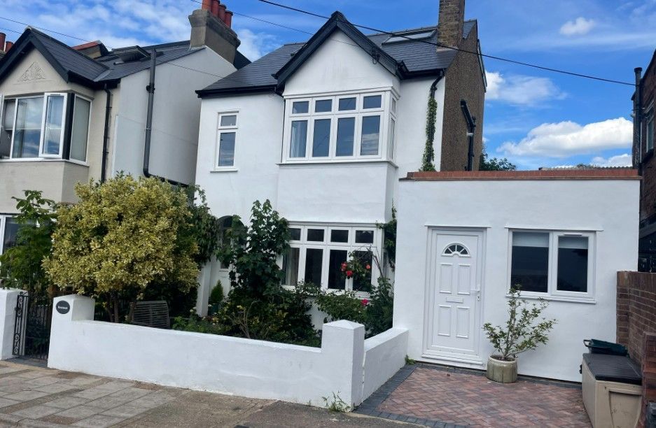 Property photo 1 of 27