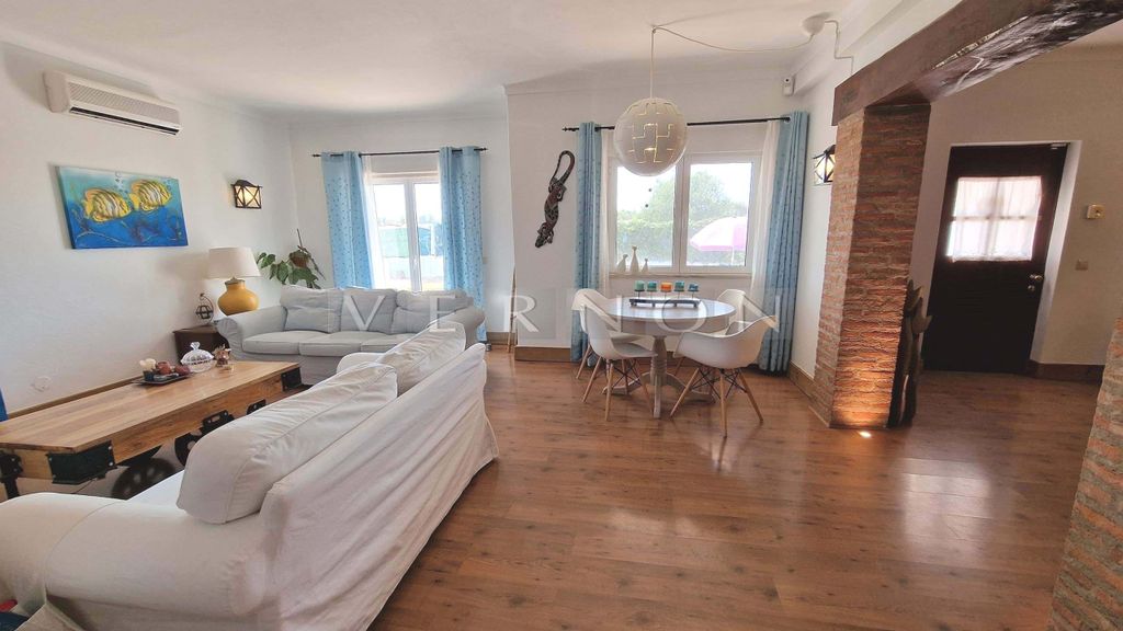 Property photo 2 of 30