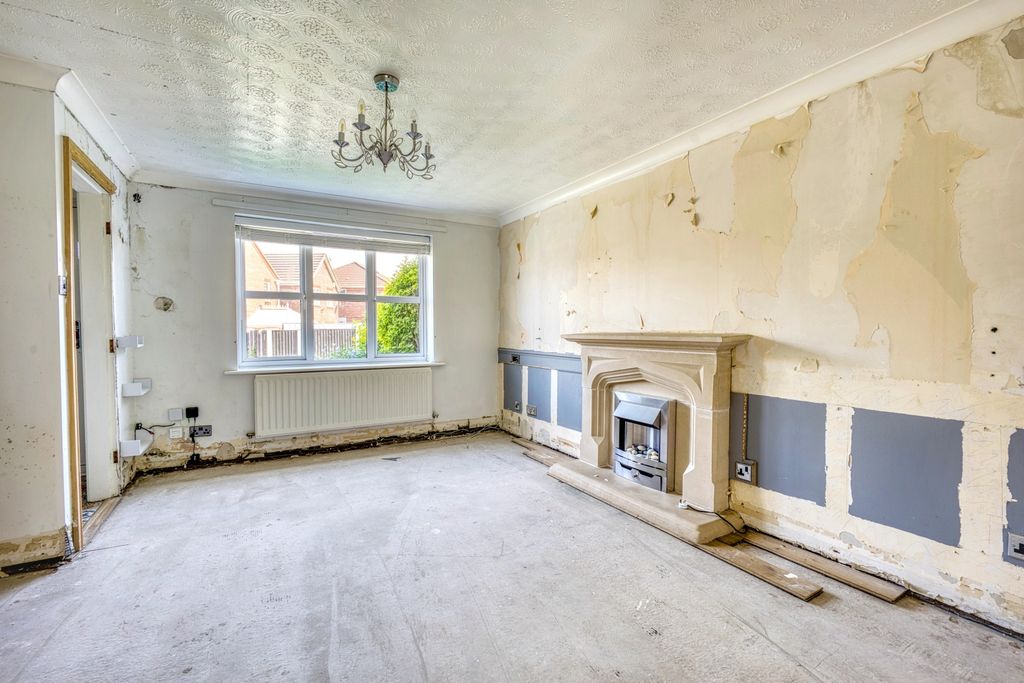 Property photo 2 of 13 Image 1
