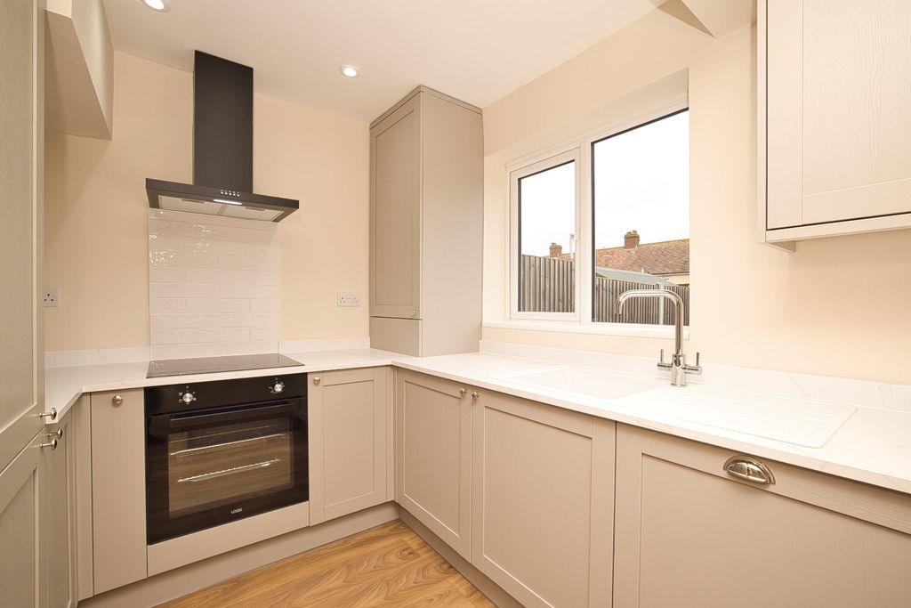 Property photo 3 of 15 Picture 3