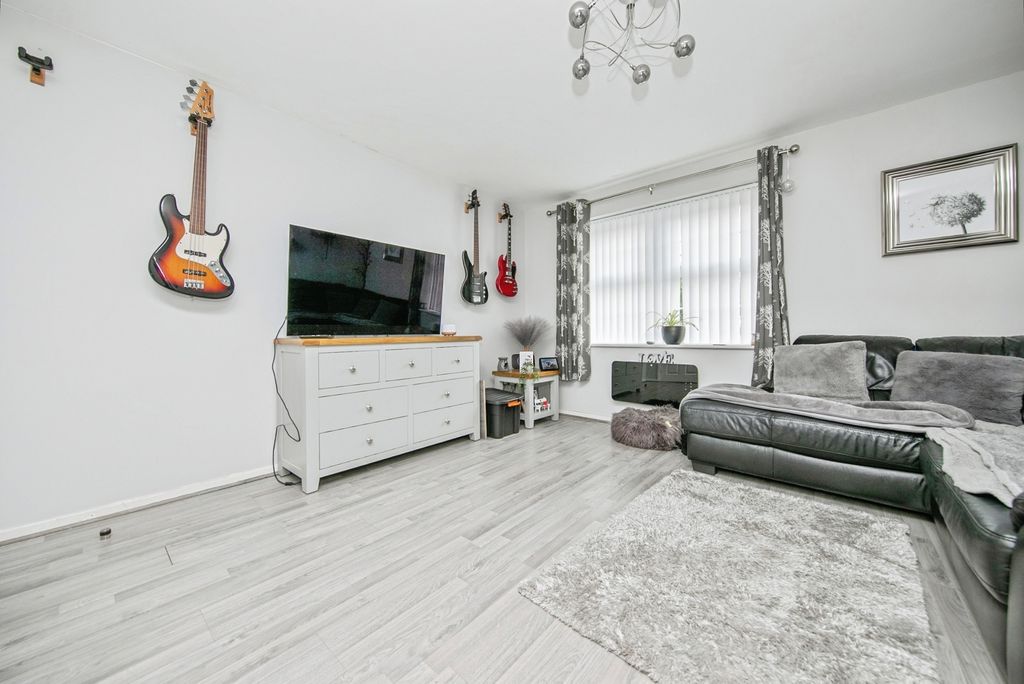 Property photo 1 of 14 Photo