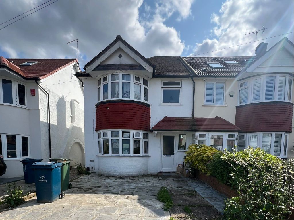 Property photo 1 of 8