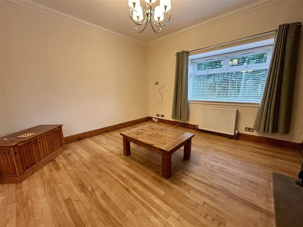 Property photo 2 of 17 Lounge 1.Jpeg