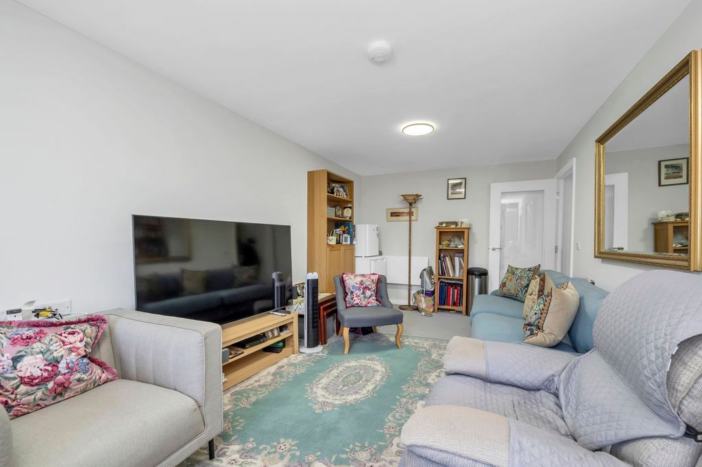 Property photo 3 of 12 Sitting Room