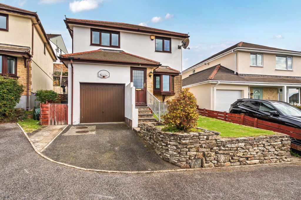 Property photo 1 of 19 1528883-19-6Ac4Fa...