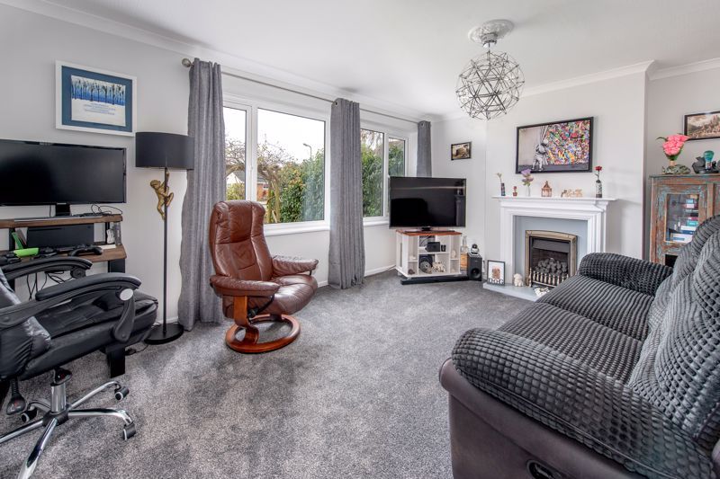 Property photo 2 of 19 Sitting Room