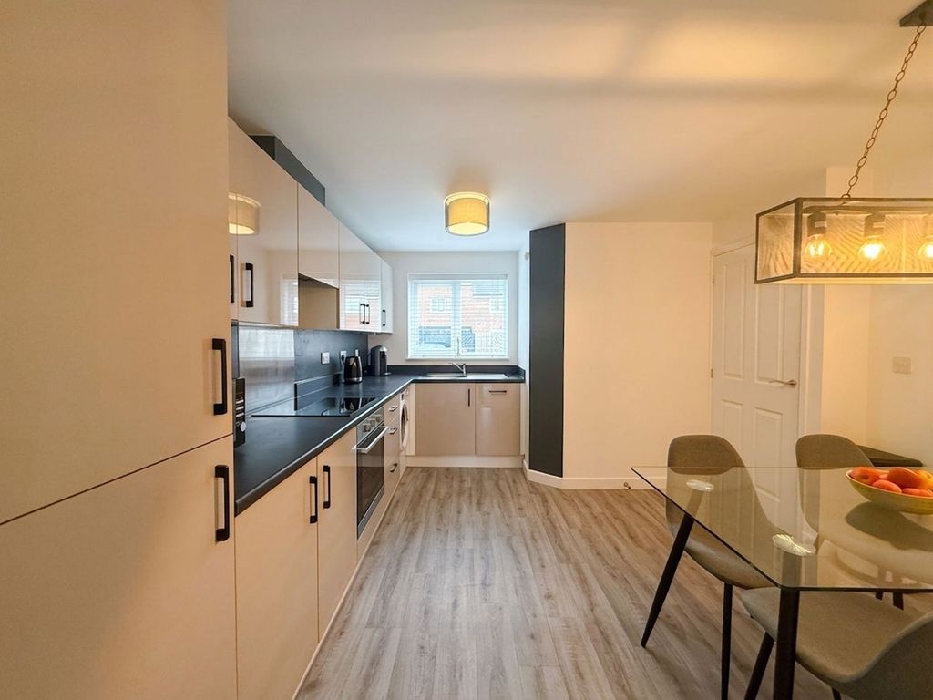 Property photo 1 of 13 Kitchen