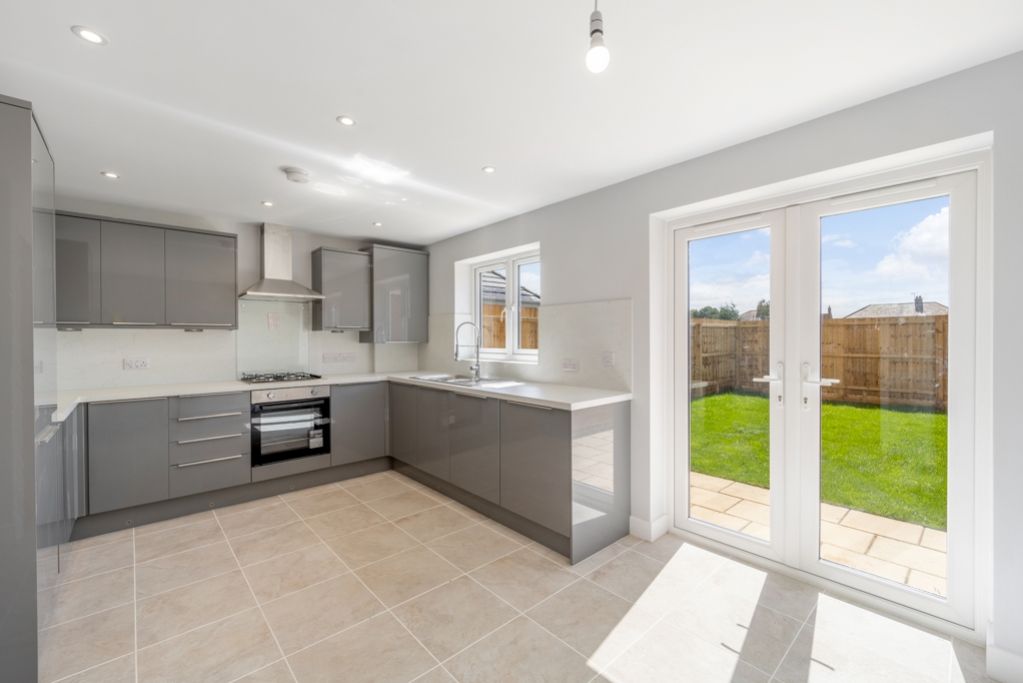 Property photo 2 of 17 22 Kitchen