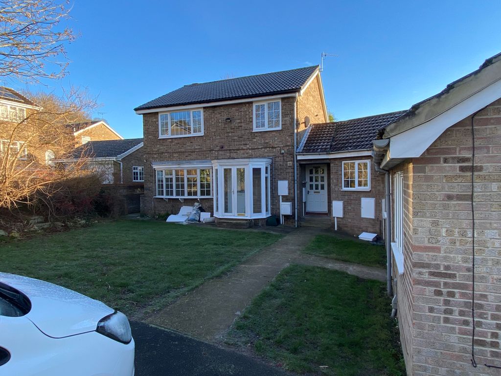 Property photo 1 of 8