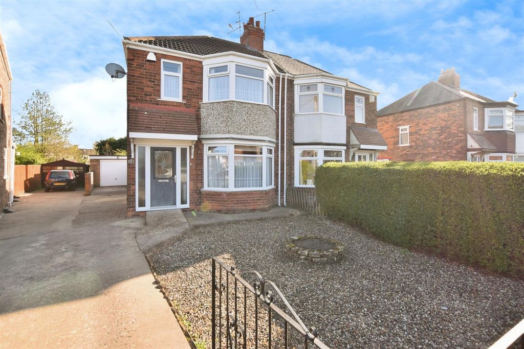 Property photo 1 of 13 The Accommodation Comprises