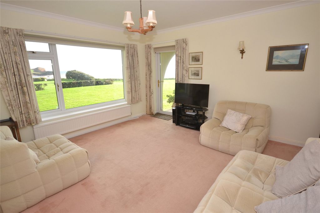 Property photo 3 of 15 Living Room