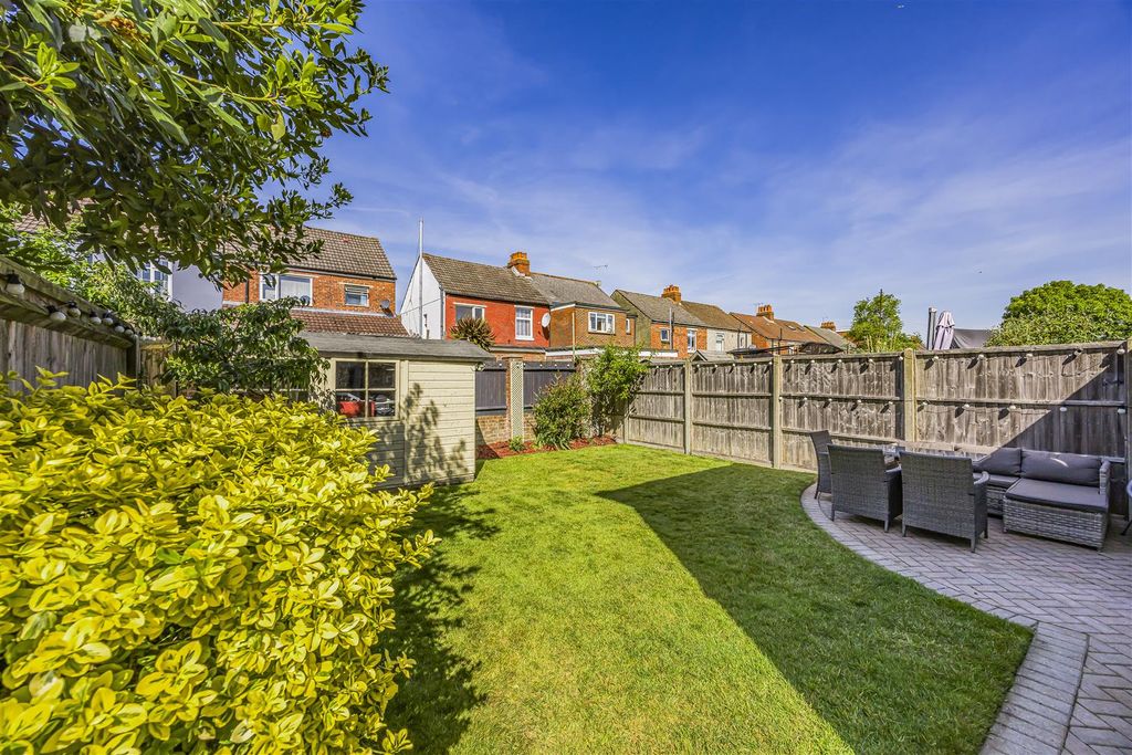 Property photo 3 of 16 85 Vernon Road, Copnor, Portsmouth-Porticomarketin