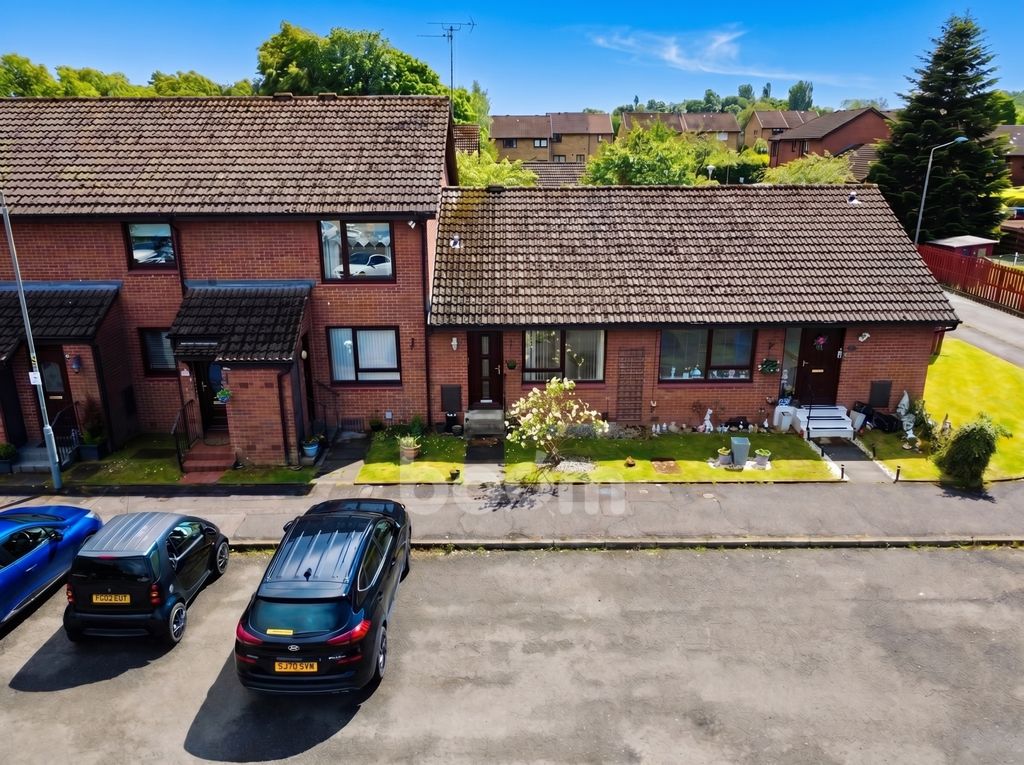 Property photo 1 of 21 Bullwood Court, Glasgow External