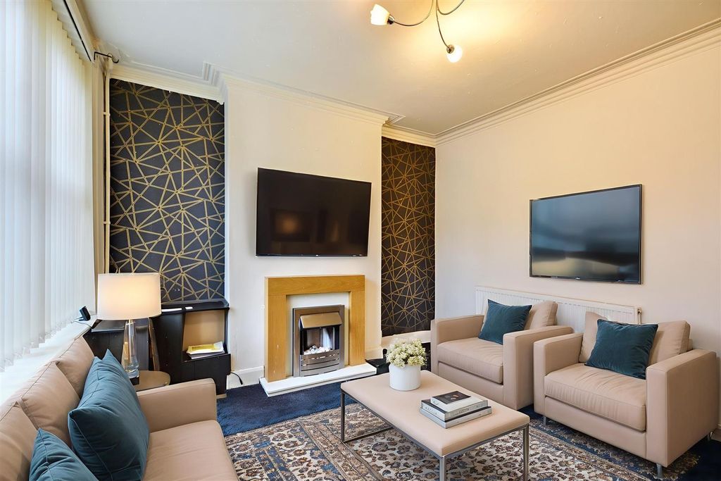 Property photo 2 of 25 Ai Lounge.Jpeg