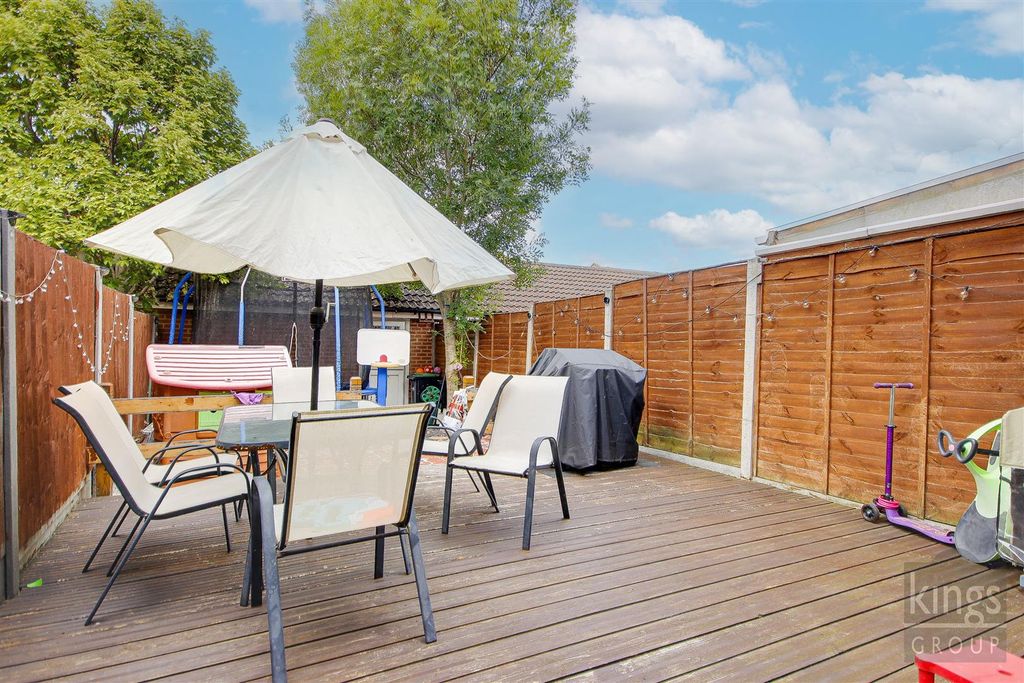 Property photo 2 of 24
