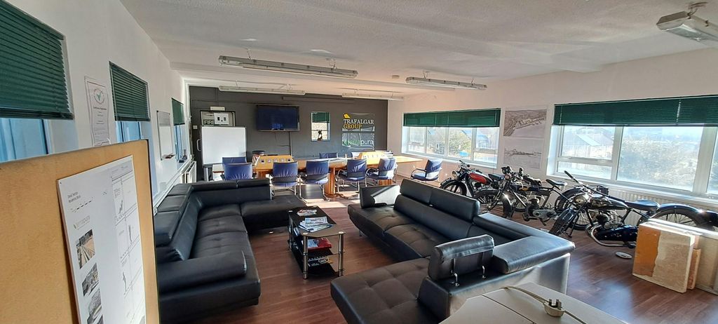 Property photo 2 of 16 20241004_091056.Jpg