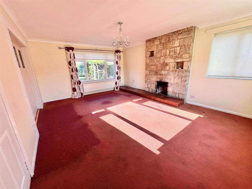 Property photo 3 of 36