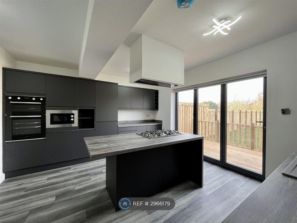 Property photo 1 of 29